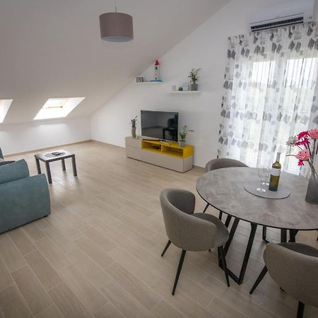 Apartment Skylight Кострена Экстерьер фото