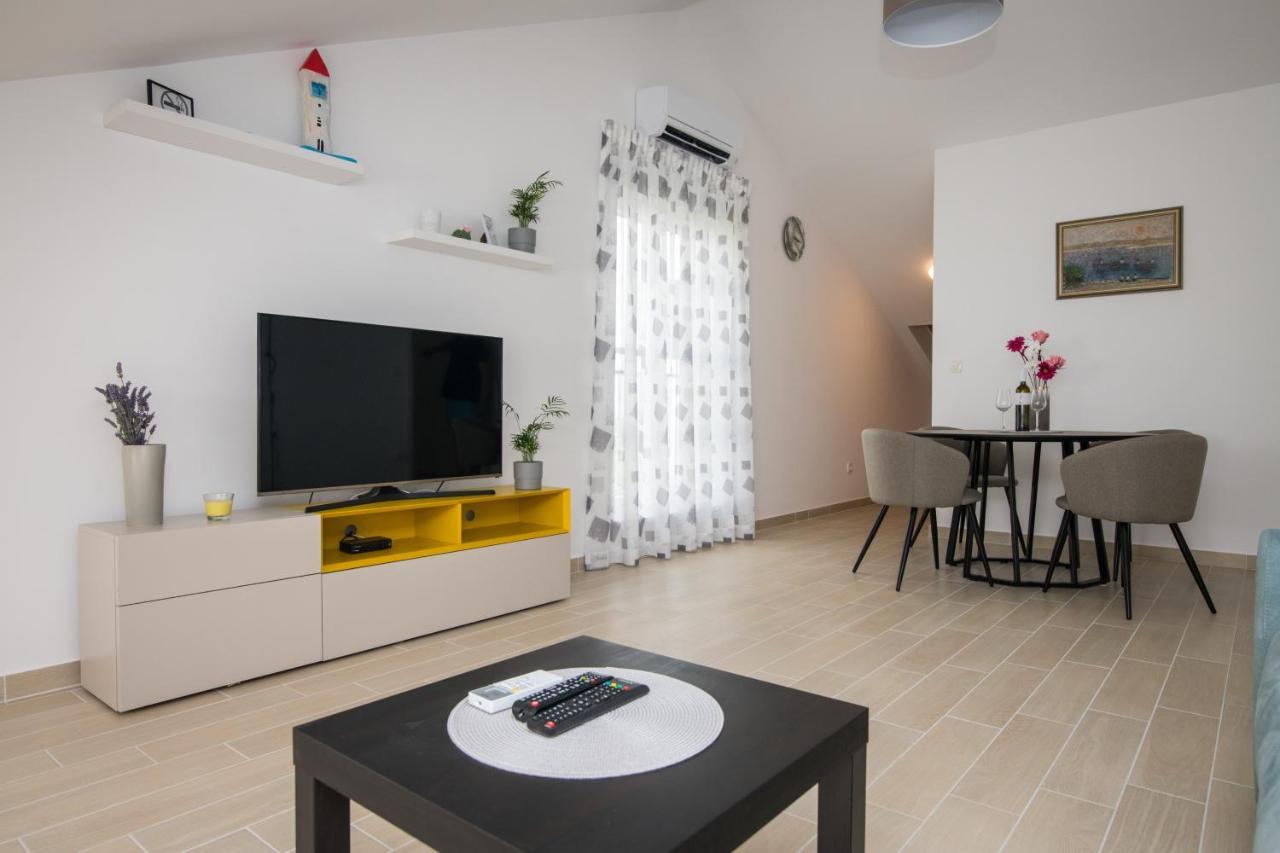 Apartment Skylight Кострена Экстерьер фото