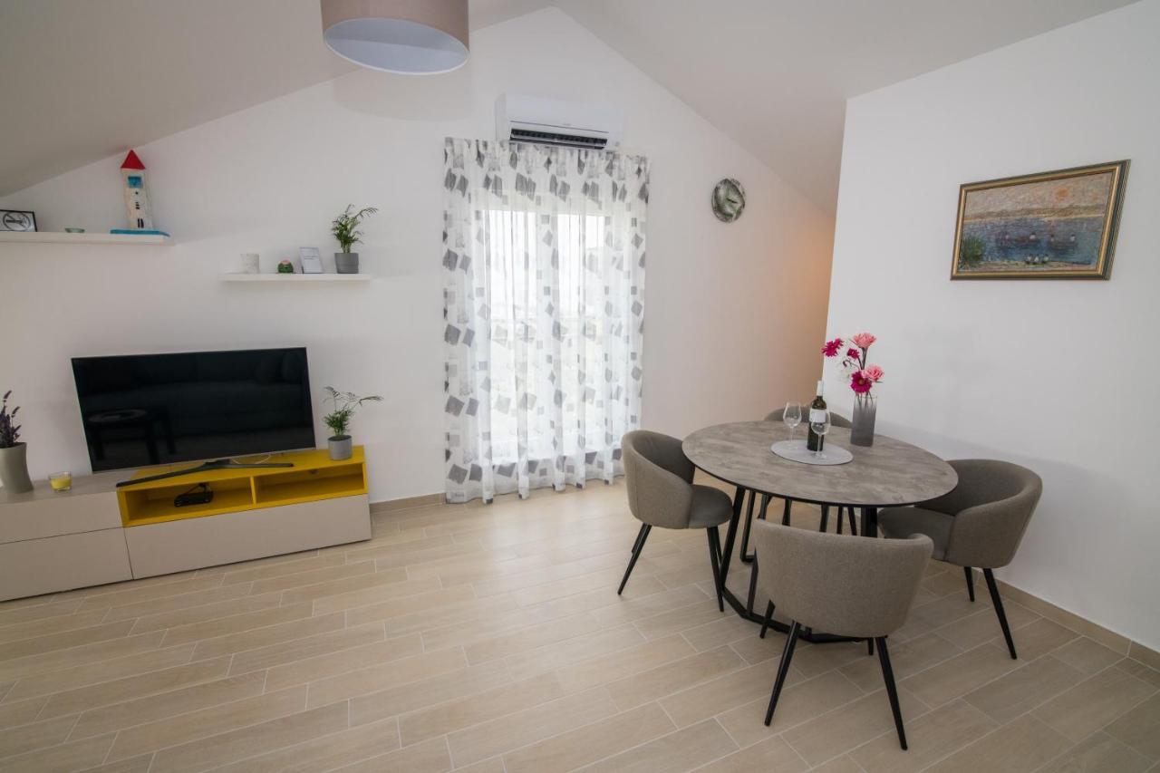 Apartment Skylight Кострена Экстерьер фото
