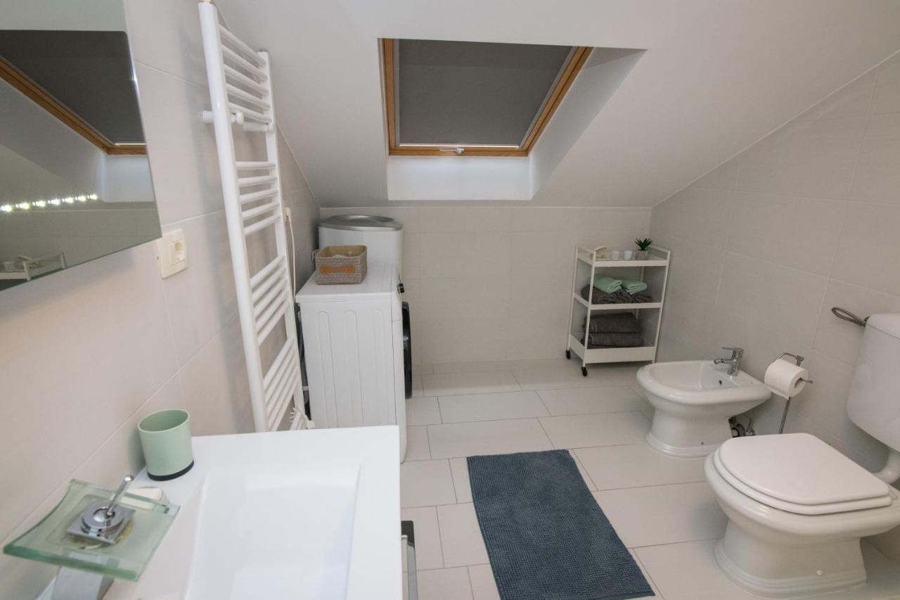Apartment Skylight Кострена Экстерьер фото